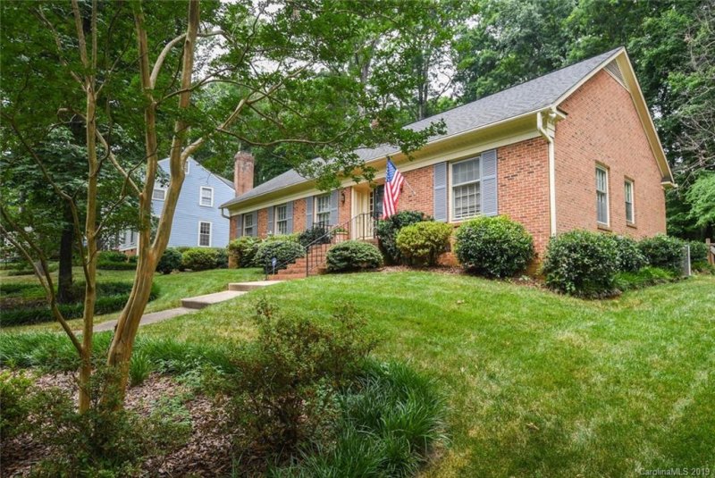 Property image 3 at 611 King Edward Road, Charlotte, NC 28211