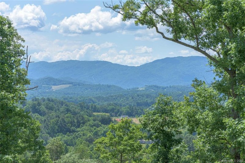 Property image 2 at 143 Saddle Ridge Drive, Alexander, NC 28701