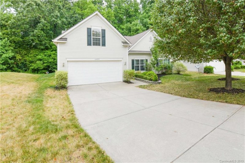 Property image 2 at 6425 Sackett Way, Charlotte, NC 28269