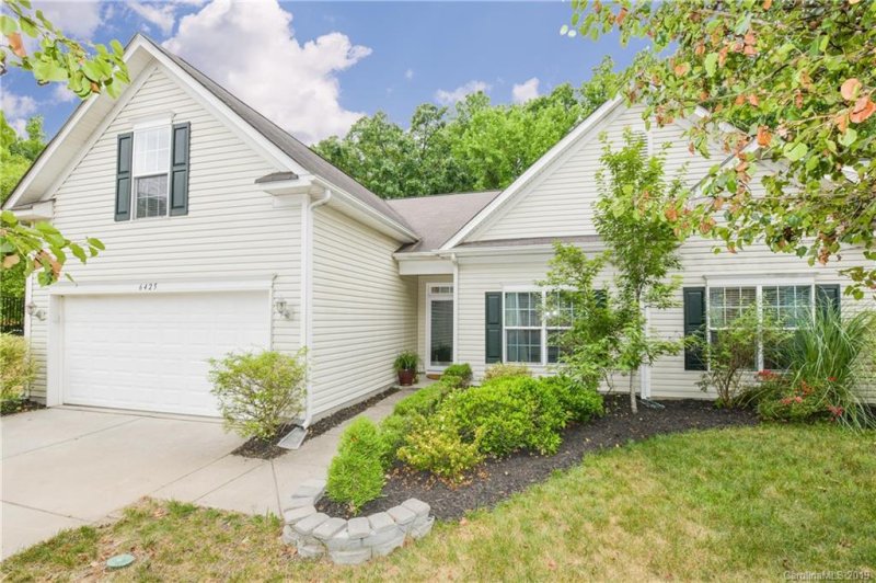 Property image 3 at 6425 Sackett Way, Charlotte, NC 28269