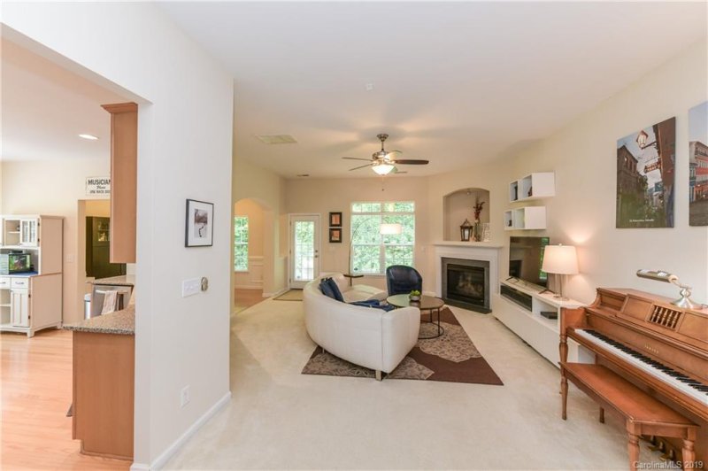 Property image 5 at 6425 Sackett Way, Charlotte, NC 28269