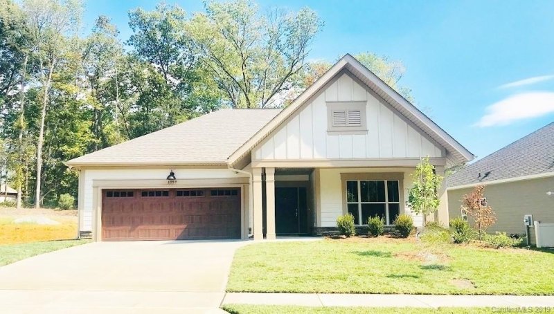 1359 Stonecroft Lane