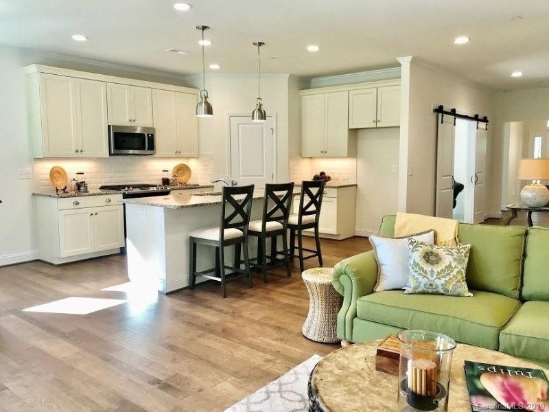 Property image 3 at 1359 Stonecroft Lane, Concord, NC 28027