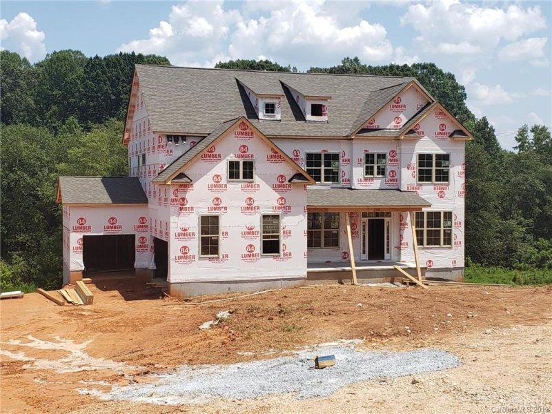 Property image 4 at 141 Rain Shadow Drive, Mooresville, NC 28115