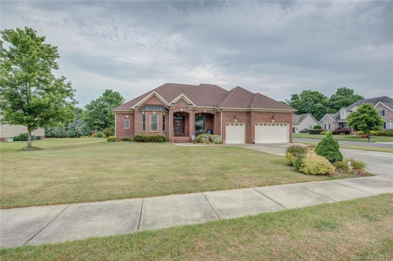 Property image 2 at 109 Chappie Drive, Mount Holly, NC 28120