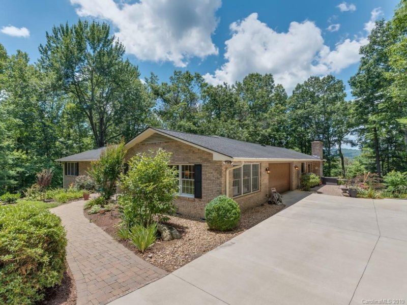 Property image 3 at 219 Claremont Drive, Flat Rock, NC 28731