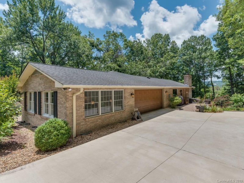 Property image 4 at 219 Claremont Drive, Flat Rock, NC 28731