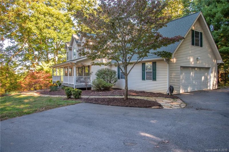 Property image 4 at 117 Sunny Ridge Drive, Asheville, NC 28804