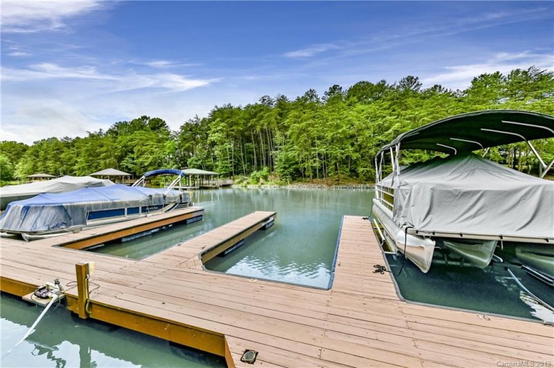 Property image 4 at 2524 Wellesbourne Lane, Sherrills Ford, NC 28673