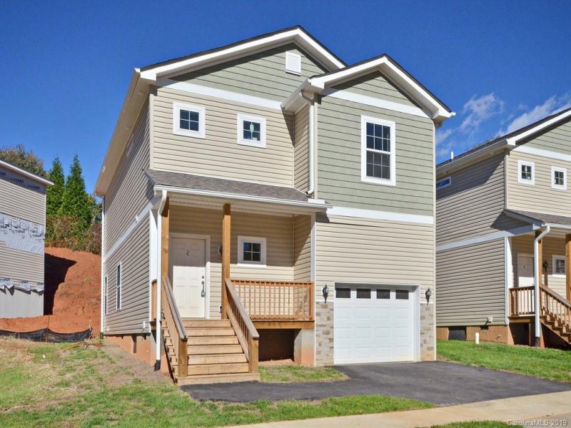 2 Willow Shade Drive