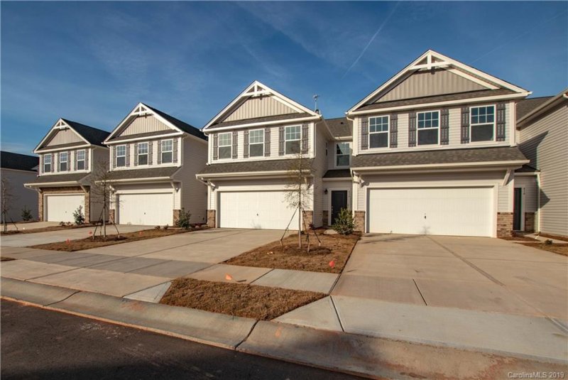 416 Tayberry Lane