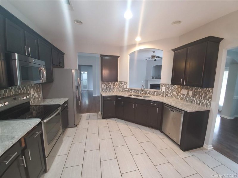 Property image 3 at 8405 Ewen Circle, Charlotte, NC 28269