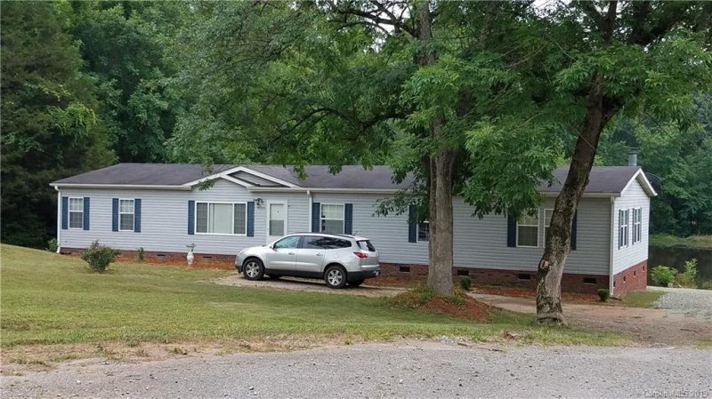 Property image 2 at 9311 Lake Point Court, Concord, NC 28025