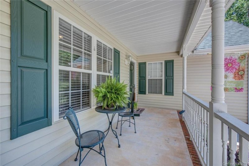 Property image 4 at 515 Sara Court, Gastonia, NC 28052