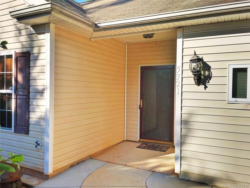 Property image 3 at 5321 Javitz Road, Charlotte, NC 28216