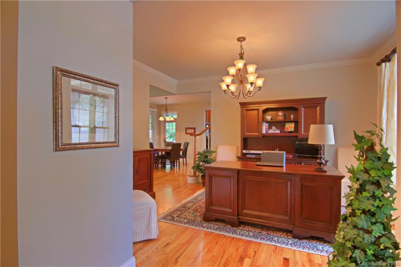Property image 3 at 145 Fernbrook Way, Hendersonville, NC 28791