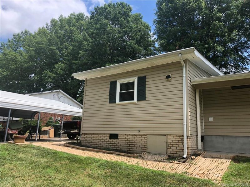 Property image 5 at 2027 Redwood Circle, Kings Mountain, NC 28086