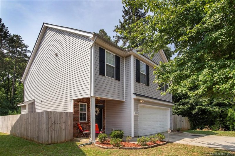 Property image 2 at 645 Stillgreen Lane, Charlotte, NC 28214