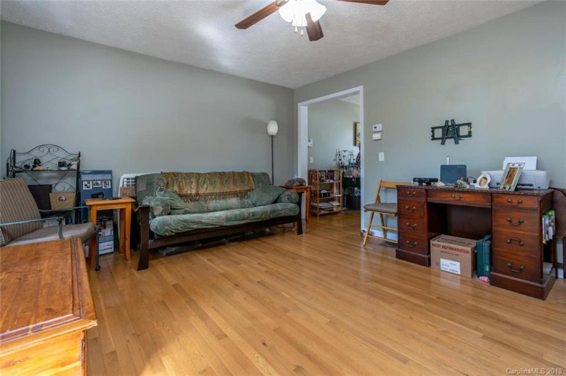 Property image 3 at 208 Pembrook Road, Swannanoa, NC 28778