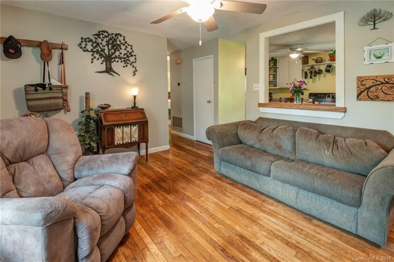 Property image 3 at 56 Ridge Road, Asheville, NC 28803