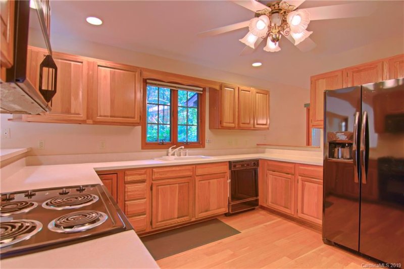 Property image 5 at 9 N Greenwood Forest Drive, Etowah, NC 28729