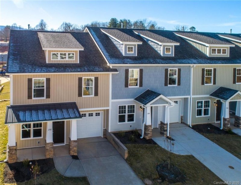 Property image 2 at 204 Stoney Point Way, Candler, NC 28715