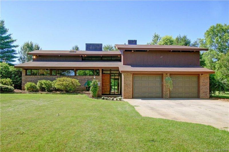 Property image 4 at 190 Country Drive, Statesville, NC 28625