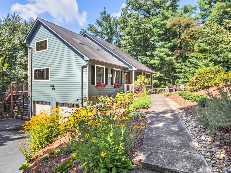 Property image 2 at 126 Black Oak Drive, Asheville, NC 28804