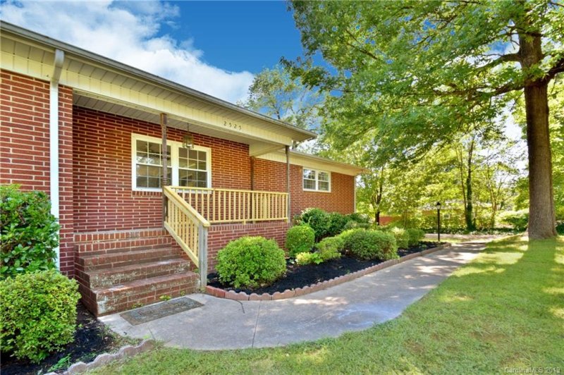 Property image 2 at 2525 Scott Street, Kannapolis, NC 28083
