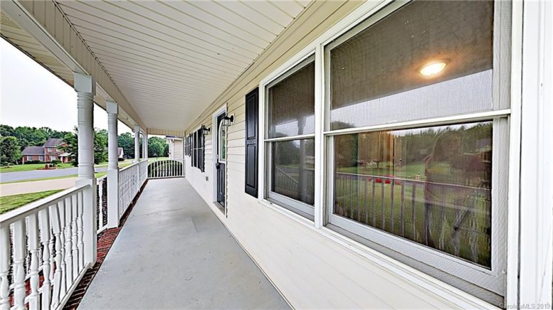 Property image 2 at 105 Benjamin Court, Shelby, NC 28152