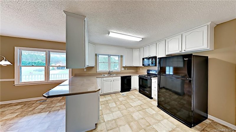 Property image 4 at 105 Benjamin Court, Shelby, NC 28152