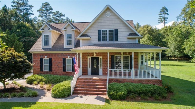 1606 Ferdinand Lane