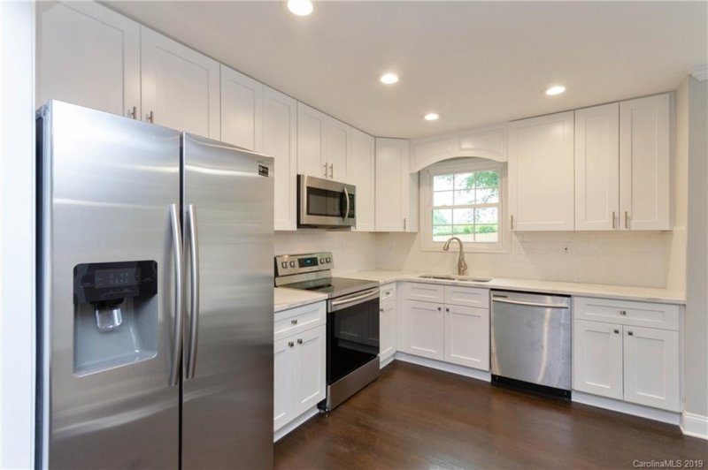 Property image 4 at 2117 Dalehurst Drive, Charlotte, NC 28205