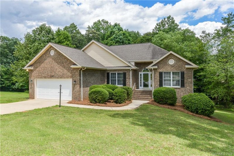 Property image 2 at 106 Rachel Court, Shelby, NC 28152