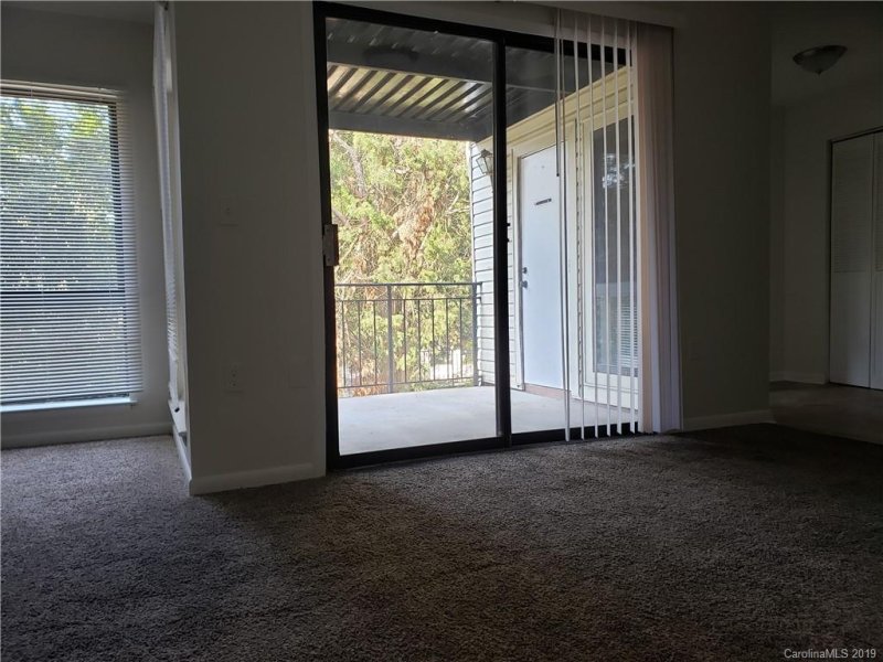 Property image 5 at 4804 Spring Lake Drive, Charlotte, NC 28212