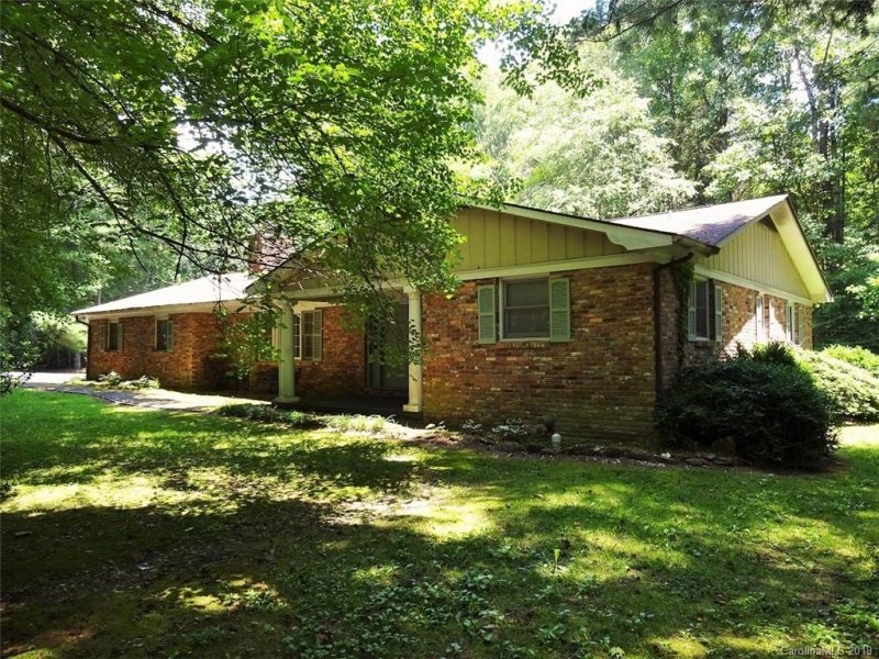 Property image 2 at 146 E Laurel Lane, Etowah, NC 28729