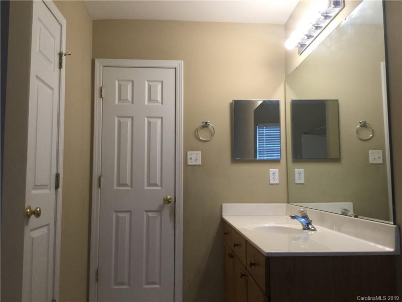 Property image 4 at 11227 Walland Lane, Charlotte, NC 28273