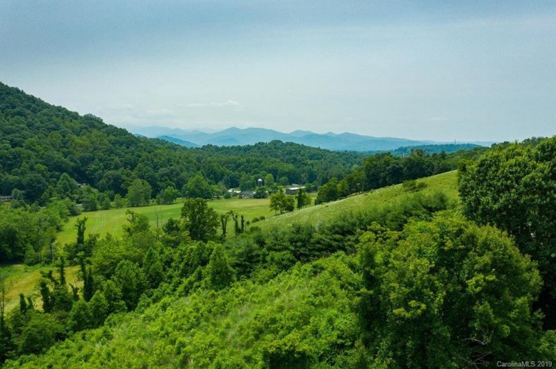 Property image 3 at 3 Serenity Mountain Lane, Mars Hill, NC 28754