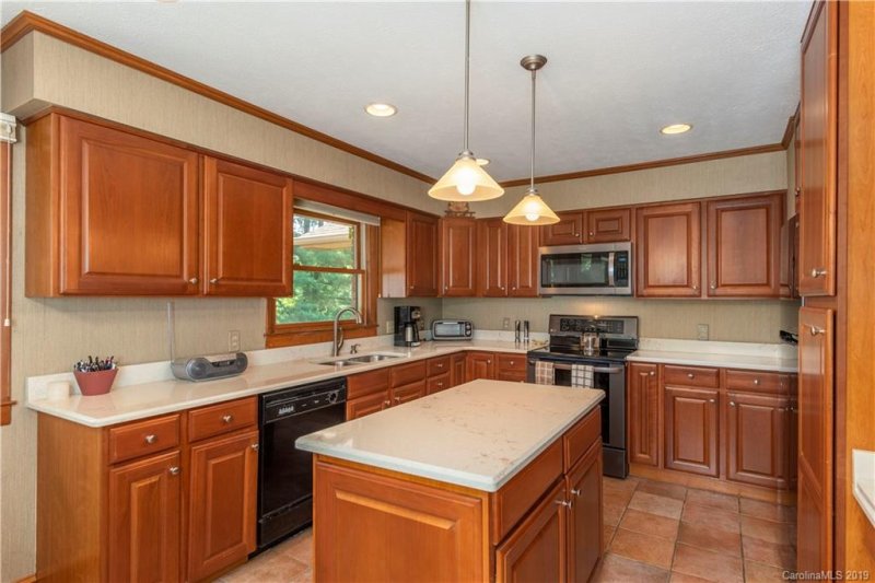 Property image 5 at 523 Foxfire Estates Circle, Waynesville, NC 28785