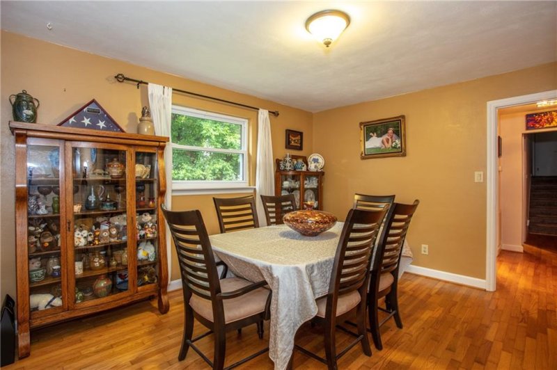 Property image 5 at 2862 20th Street, Hickory, NC 28601