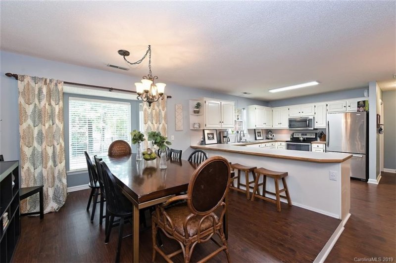 Property image 5 at 7993 King Arthurs Court, Denver, NC 28037