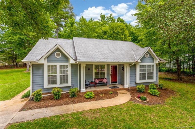 Property image 3 at 194 Valleybrook Drive, Denver, NC 28037