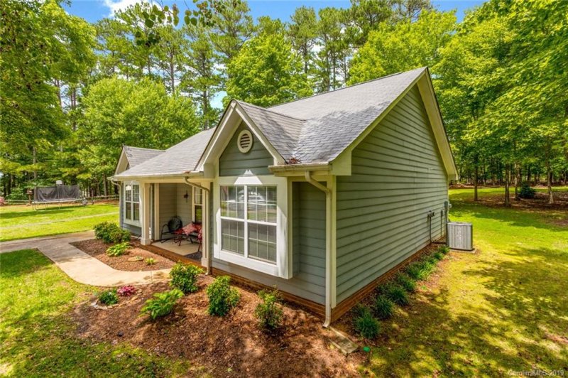 Property image 5 at 194 Valleybrook Drive, Denver, NC 28037