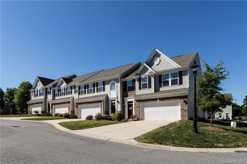 Property image 2 at 7234 Gallery Pointe Lane, Charlotte, NC 28269