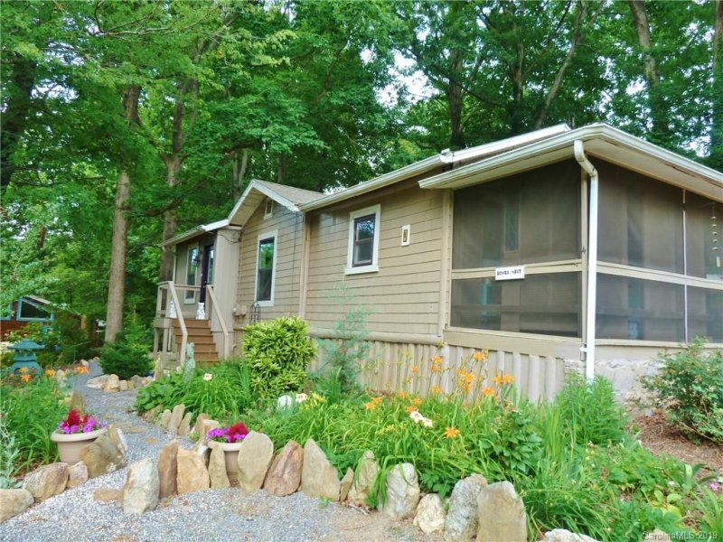 Property image 3 at 4 Spruce Drive, Asheville, NC 28805