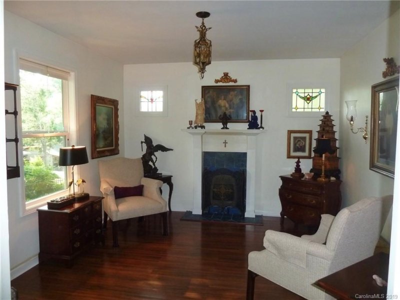 Property image 4 at 4 Spruce Drive, Asheville, NC 28805