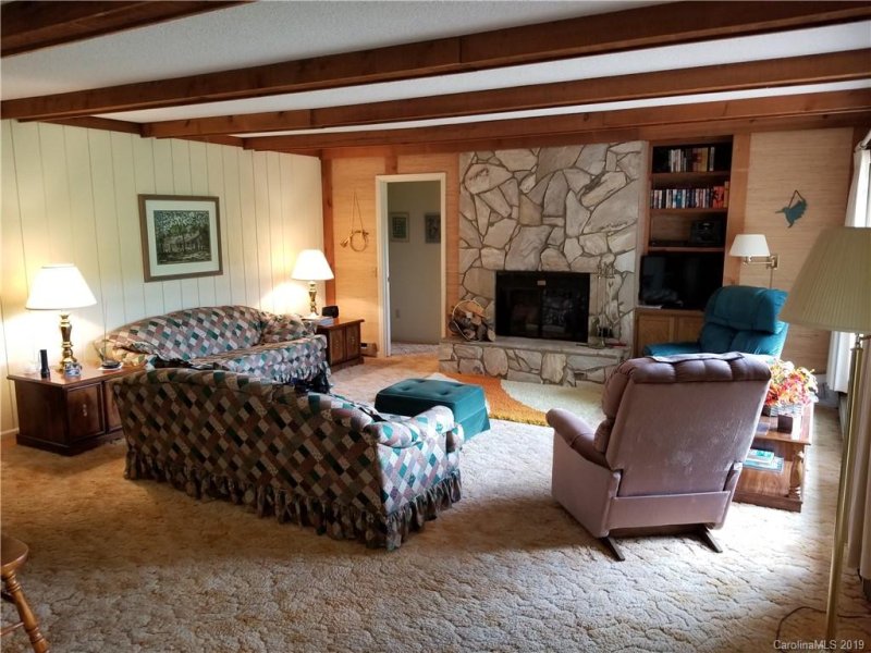 Property image 5 at 600 Mountain Glen Drive, Newland, NC 28657