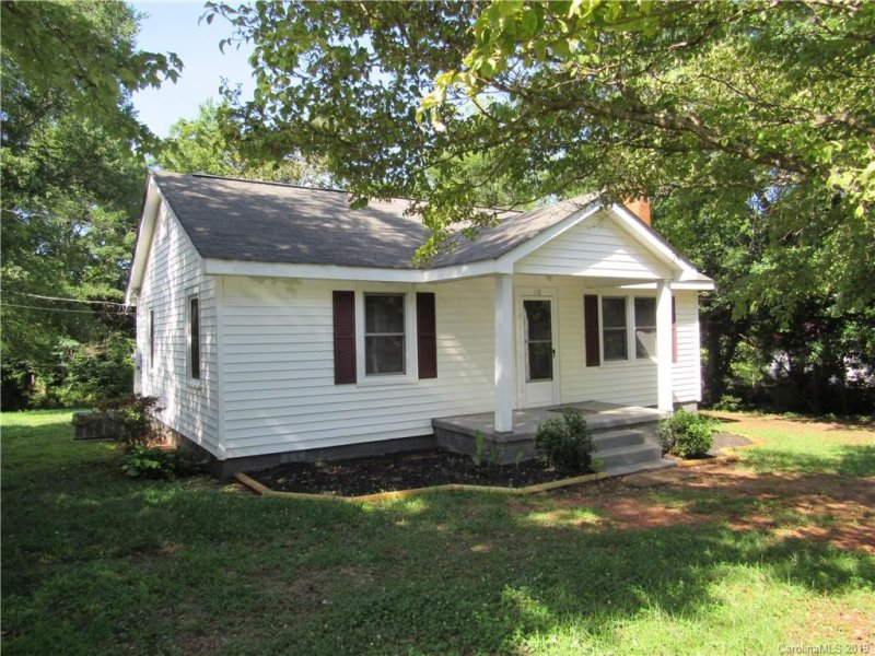 Property image 2 at 118 Church Street, High Shoals, NC 28077