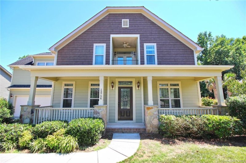 13734 Cedar Pond Circle