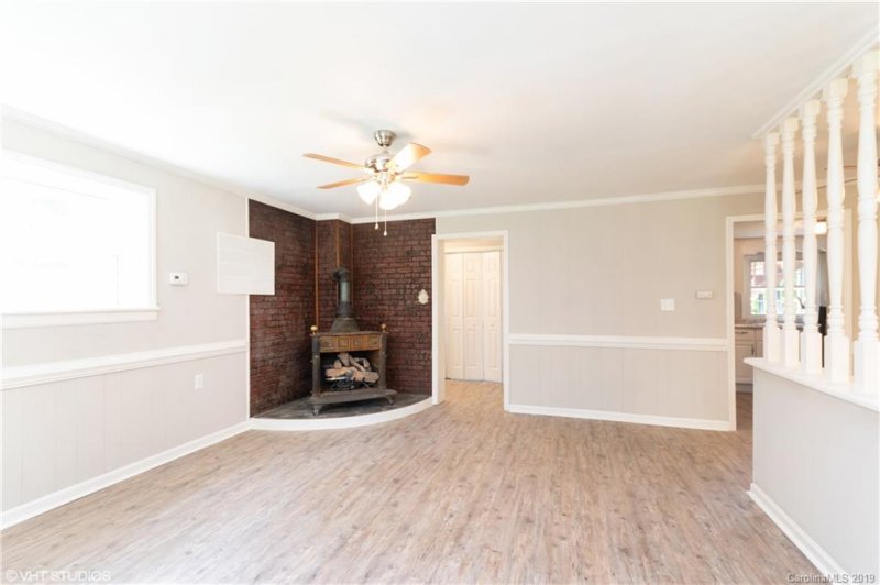 Property image 3 at 208 8th Avenue, New London, NC 28127